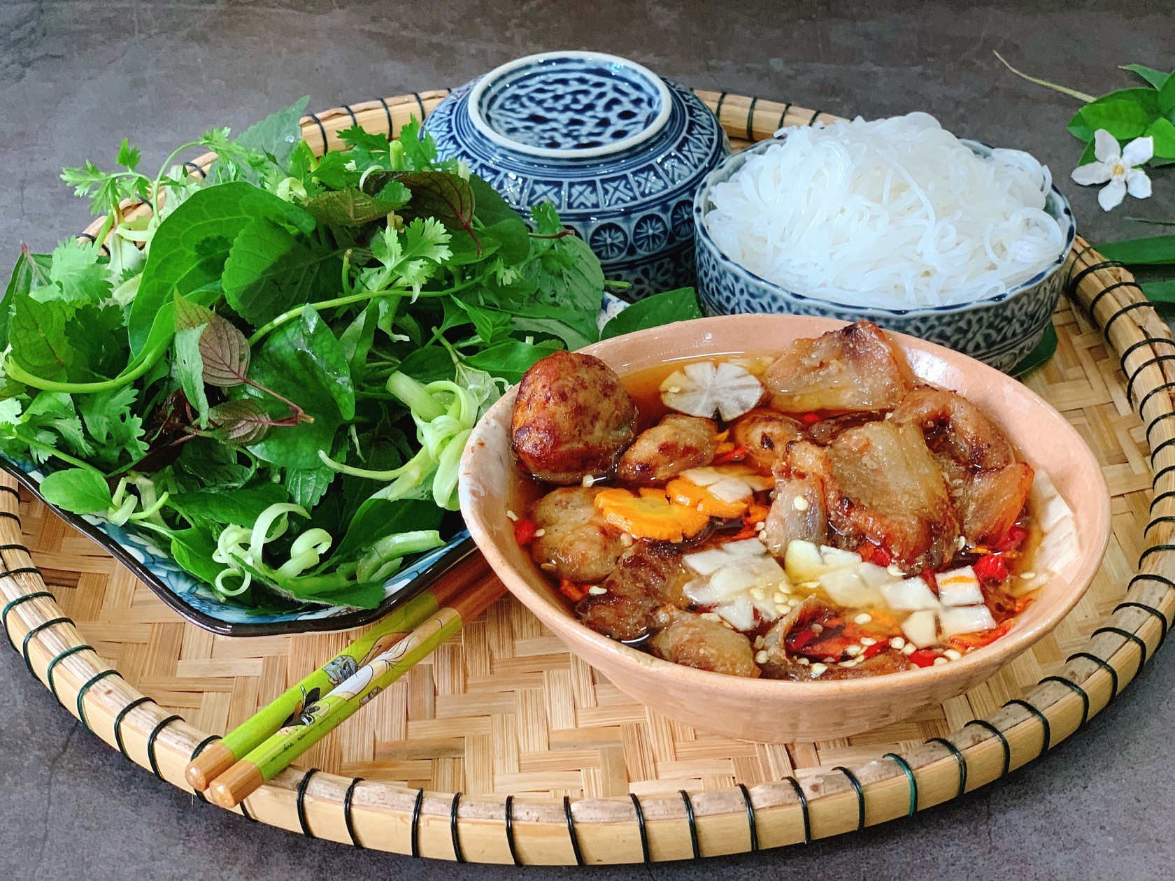 Break through the new day with the top 9 delicious Saigon breakfast dishes 8