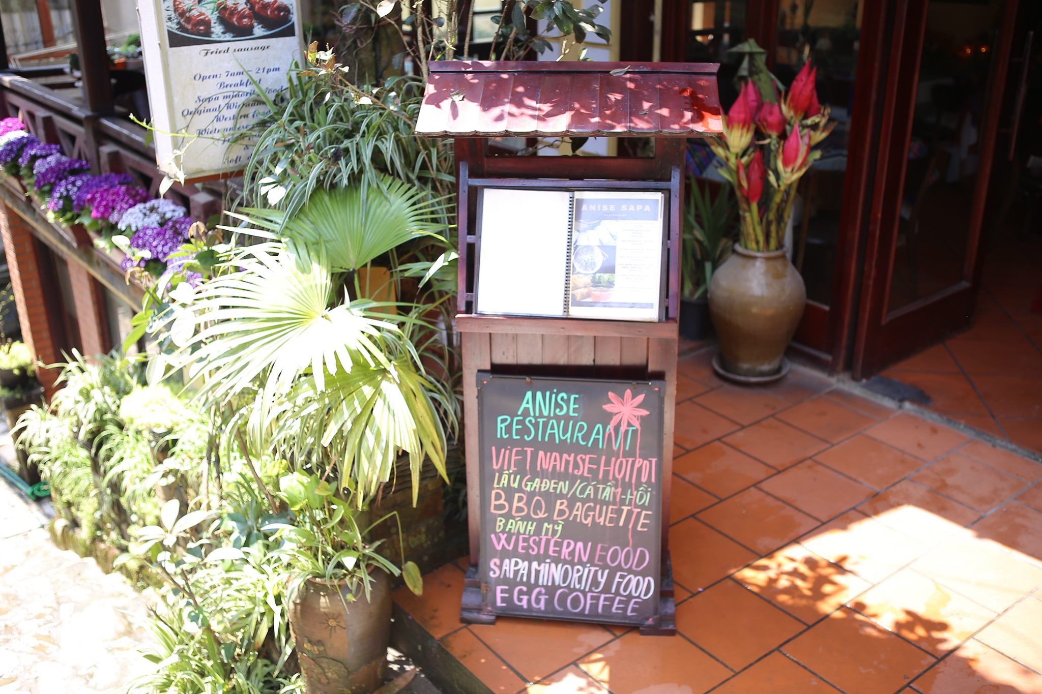 Anise Sapa Restaurant - A romantic, European-style restaurant right in the heart of Sapa 3