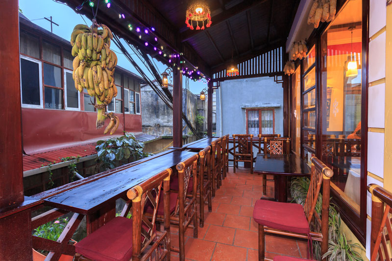 Anise Sapa Restaurant - A romantic, European-style restaurant right in the heart of Sapa 10