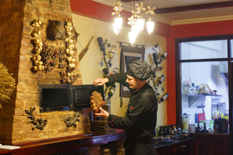 Anise Sapa Restaurant - A romantic, European-style restaurant right in the heart of Sapa 15