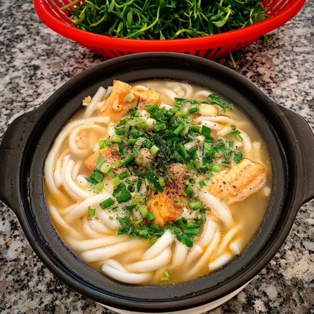 Snakehead fish soup - An indispensable rustic dish of the people of Hue 7