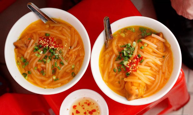 Top 8 famous delicious pork sausage noodle shops in Saigon 2