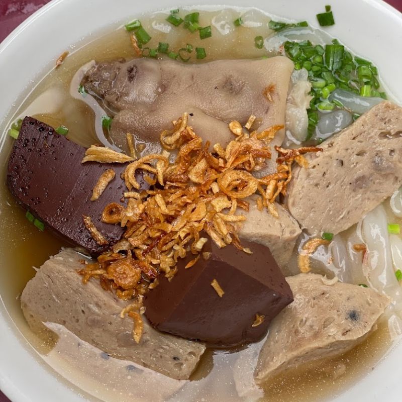 Top 8 famous delicious pork sausage noodle shops in Saigon 3