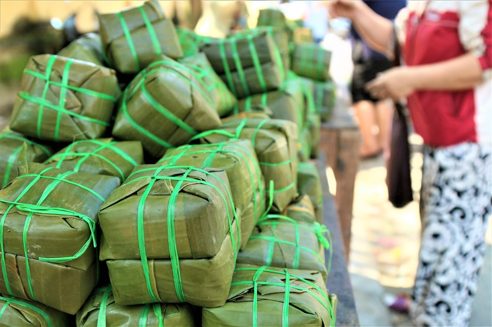 Nhat Le Hue Banh Chung - A specialty passed down for thousands of generations