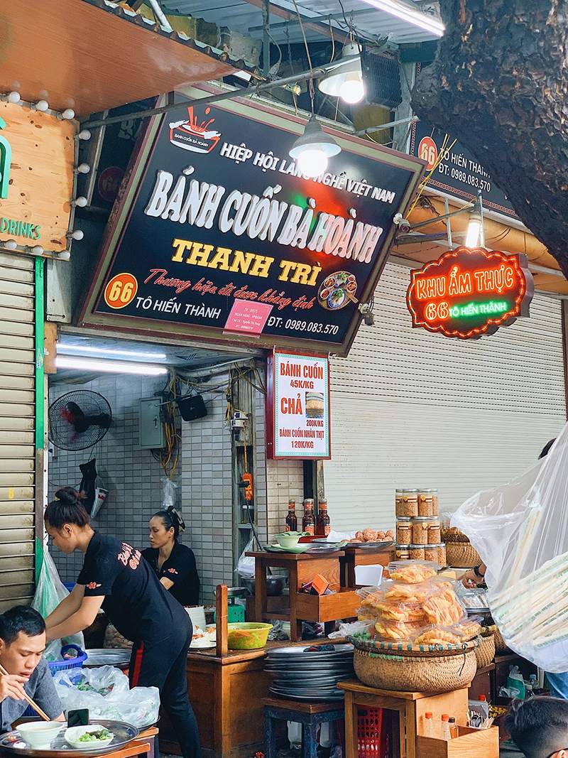 Ba Hoanh's banh cuon, a hundred-year-old restaurant in the heart of the capital 2