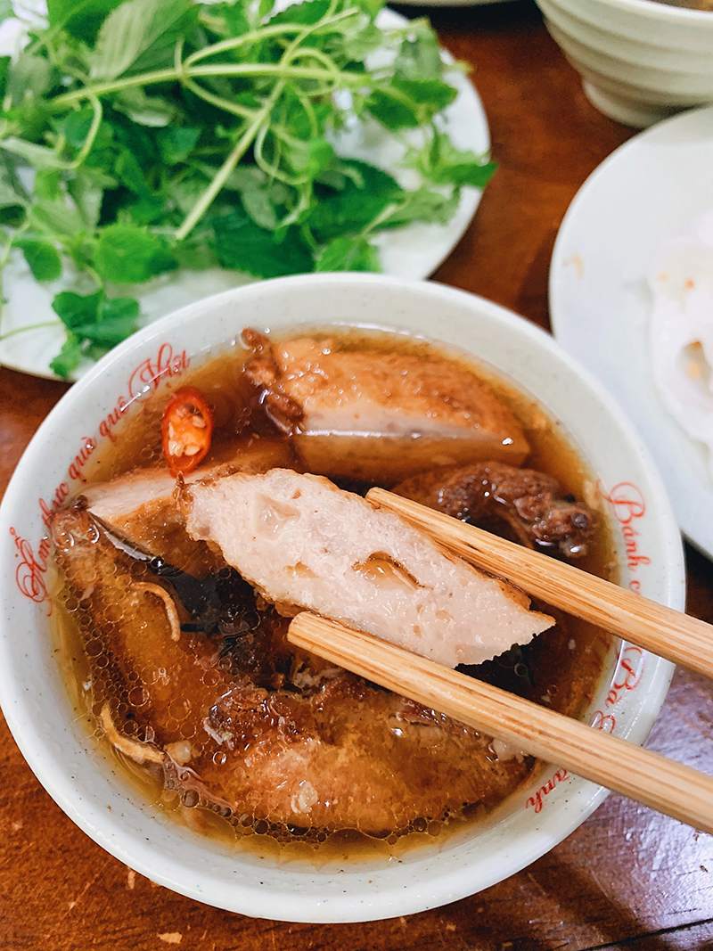Ba Hoanh's Banh Cuon, a hundred-year-old restaurant in the heart of the capital 7
