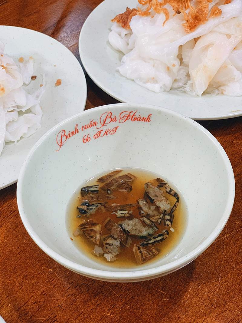 Ba Hoanh's Banh Cuon, a hundred-year-old restaurant in the heart of the capital 10