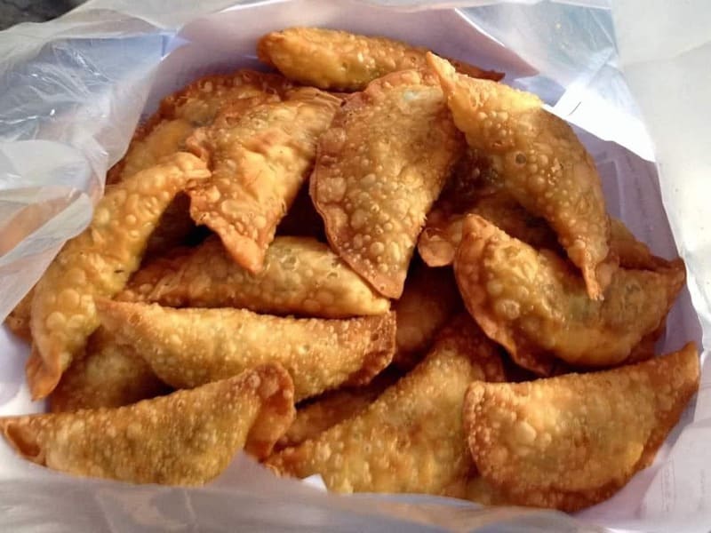 7 Hanoi pillow cake shops associated with the capital's people's childhood 9