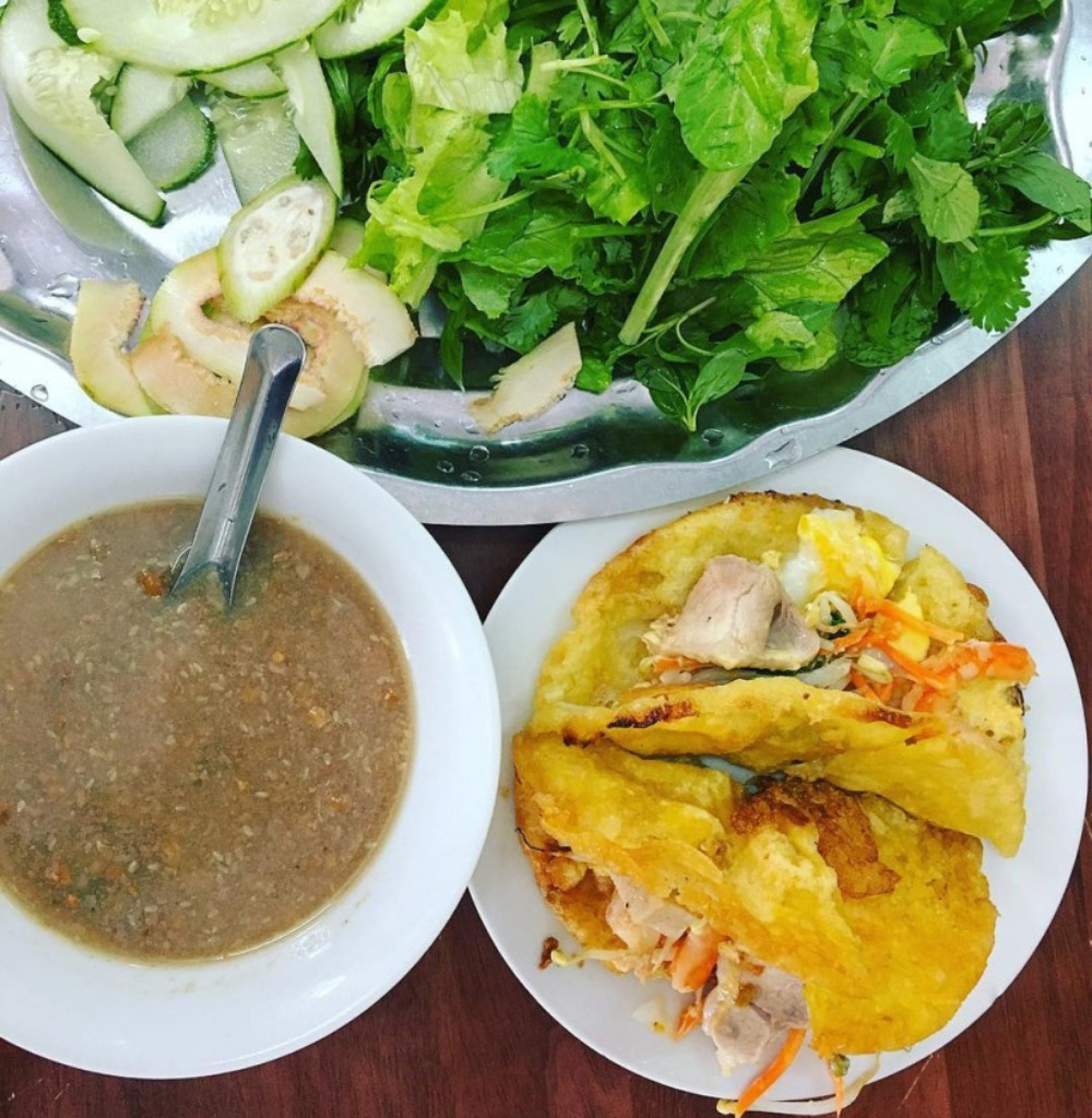 Banh hoi - Fall in love with delicious dishes typical of Hue 3