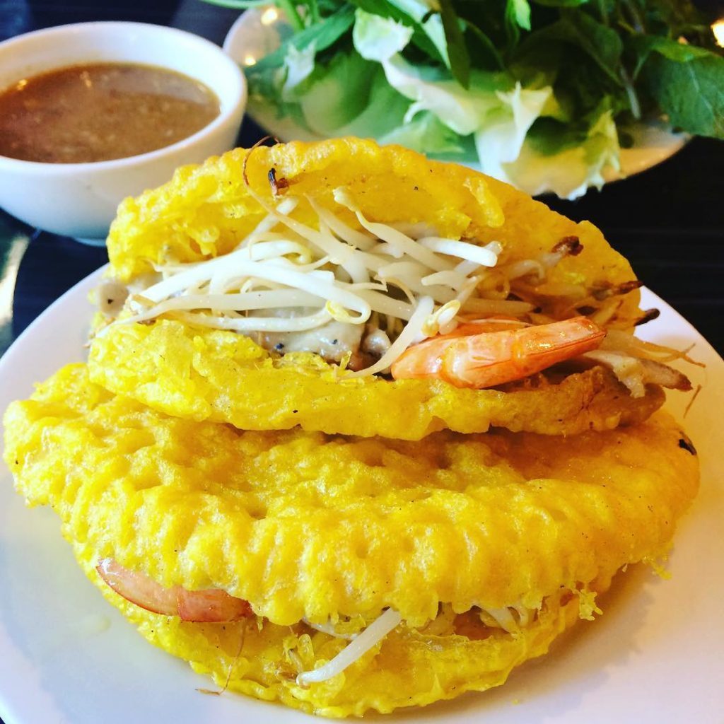 Banh hoi - Fall in love with delicious dishes typical of Hue 5