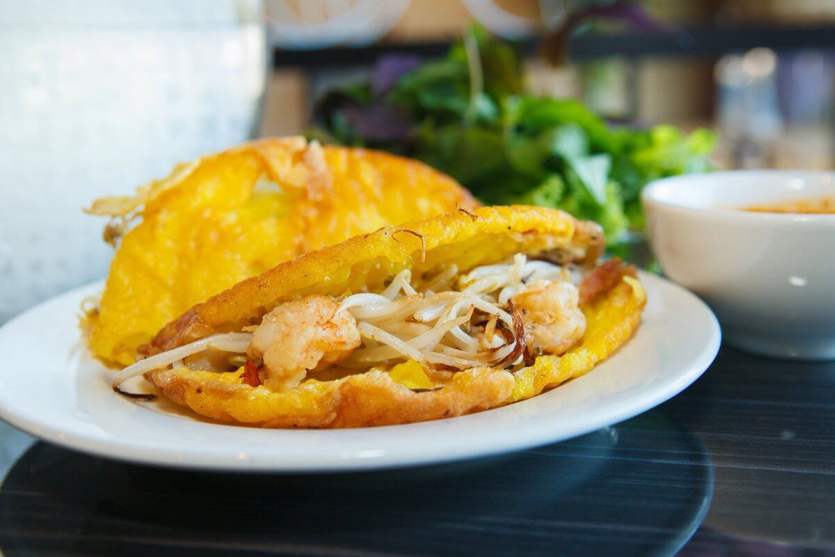 Banh hoi - Fall in love with delicious dishes typical of Hue 6