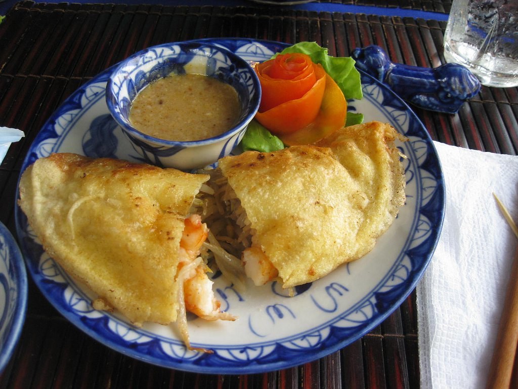 Banh hoi - Fall in love with delicious dishes typical of Hue 8