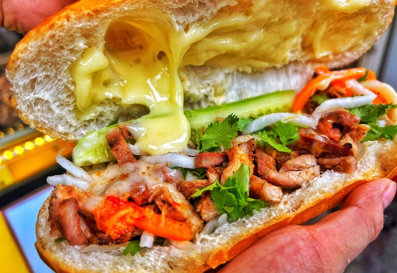 Top 9 famous and delicious Saigon bread shops 6