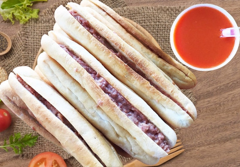 Hunt for 10 famous banh mi shops in Da Nang that are addictive to eat 6