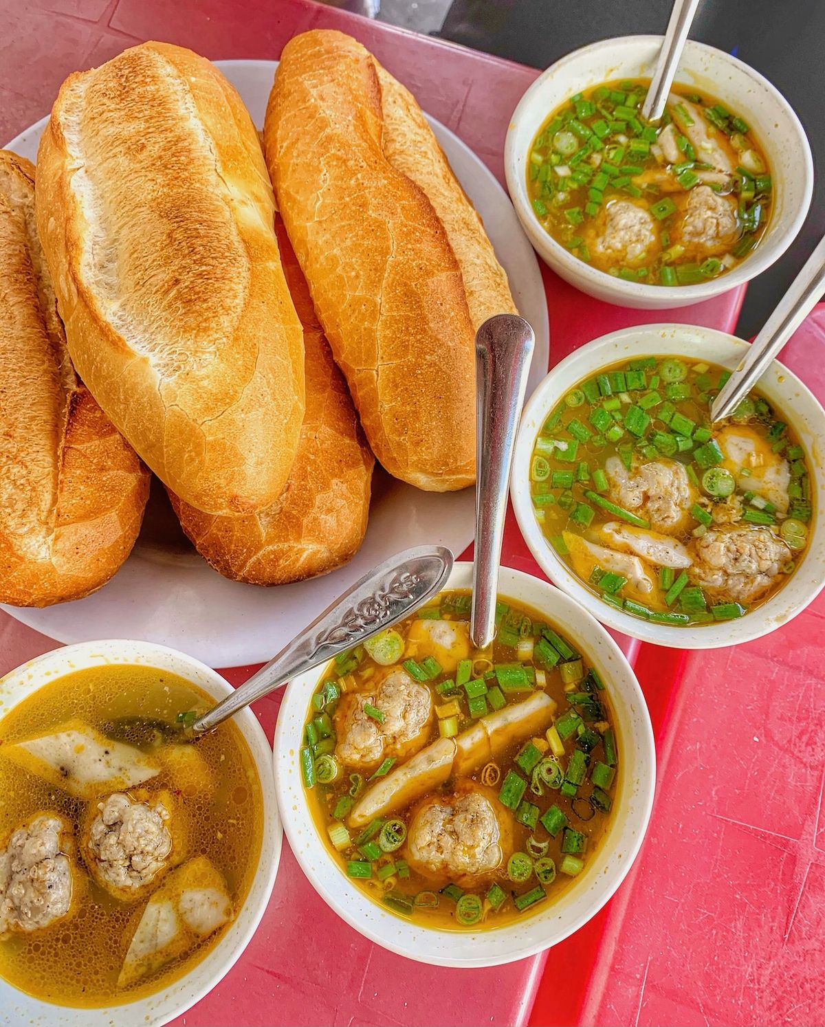 Dalat meatball bread - Unique cuisine of the land of thousands of flowers 2