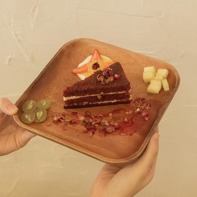 Check-in at Vom Coffee, a Mediterranean-style coffee shop 11