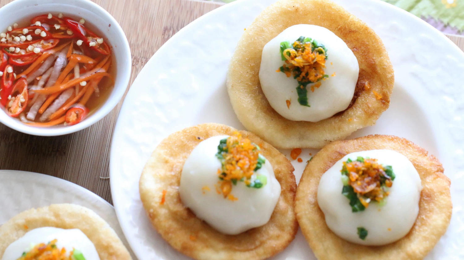 Banh ram it - Enjoy delicious rustic cakes authentic to Hue 5