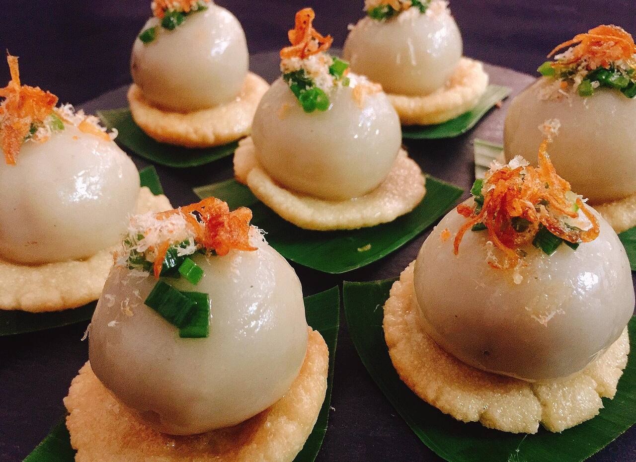 Banh ram it - Enjoy delicious rustic cakes authentic to Hue 8
