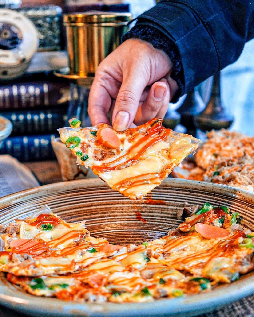 Da Lat grilled rice paper - An irresistible delicious dish that you must try when you come to the foggy land 5