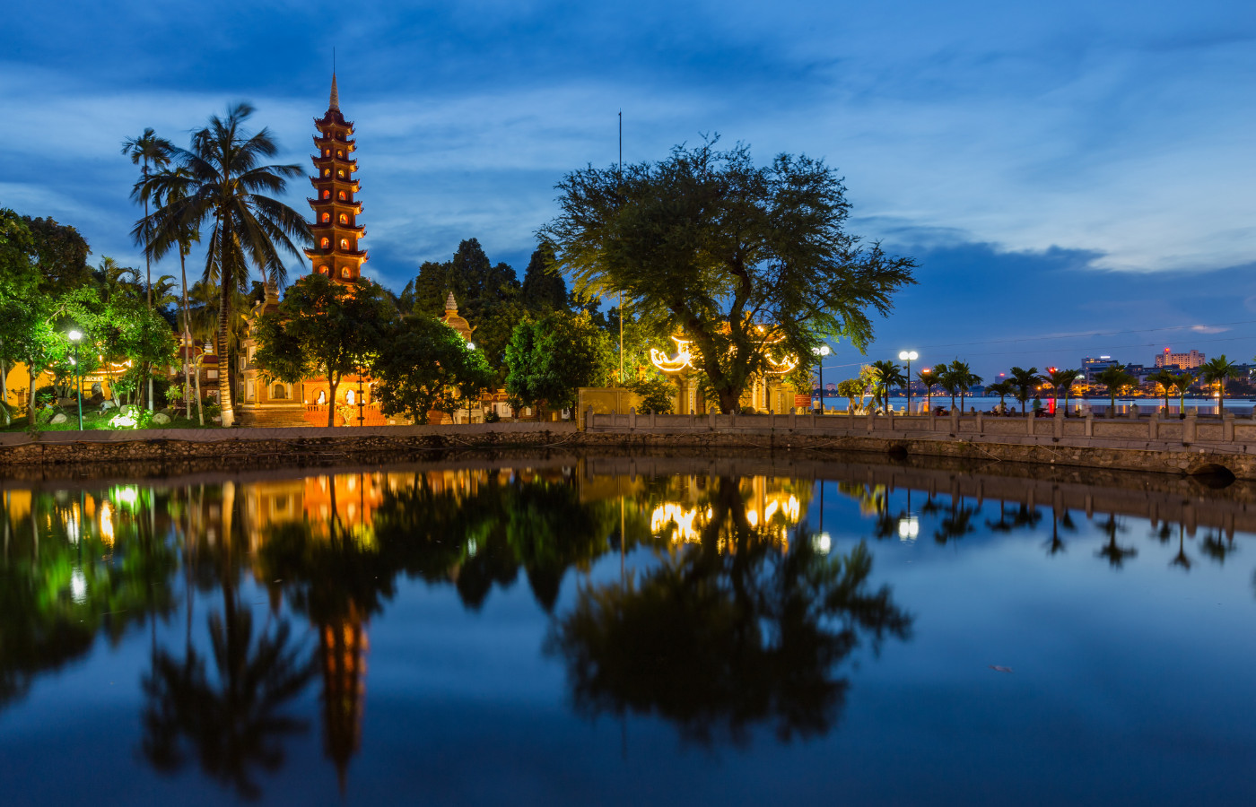 Revealing the 1-day itinerary in ancient and dreamy Hanoi 10