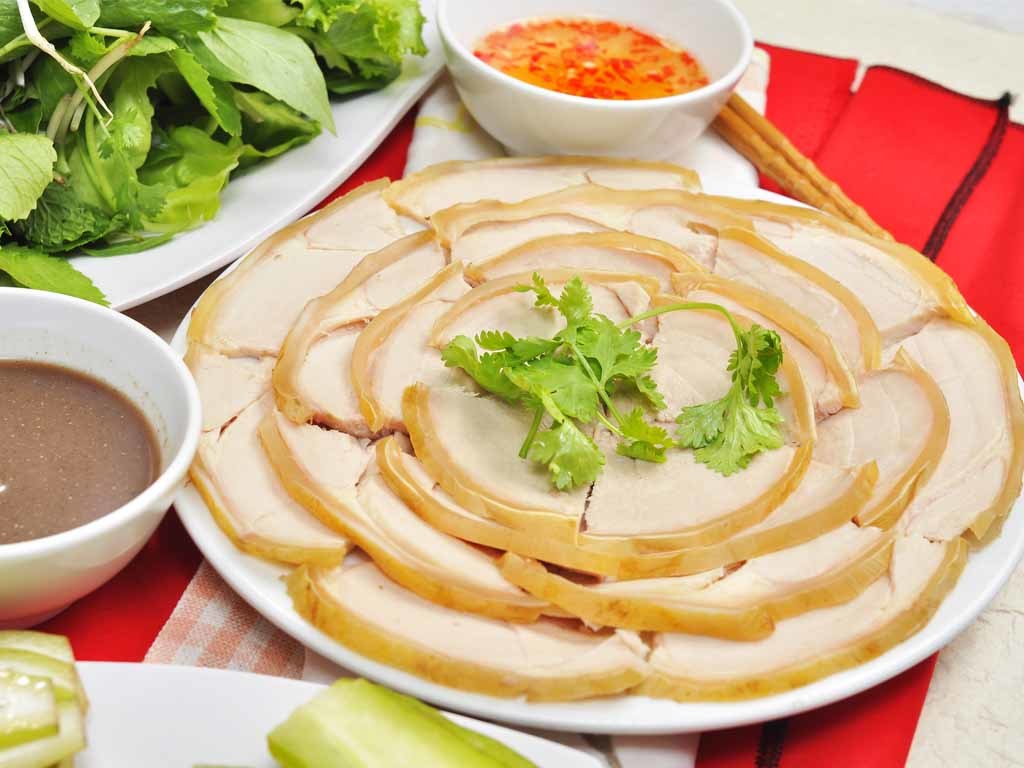 Cau Mong steamed veal - A specialty not to be missed in the journey to experience Da Nang delicacies 6