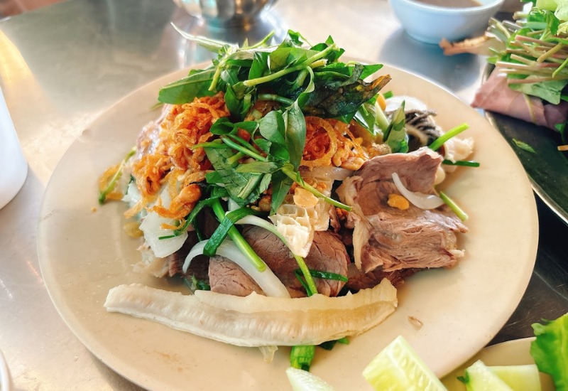 Take a look at the top 7 delicious and authentic Cu Chi beef restaurants 3