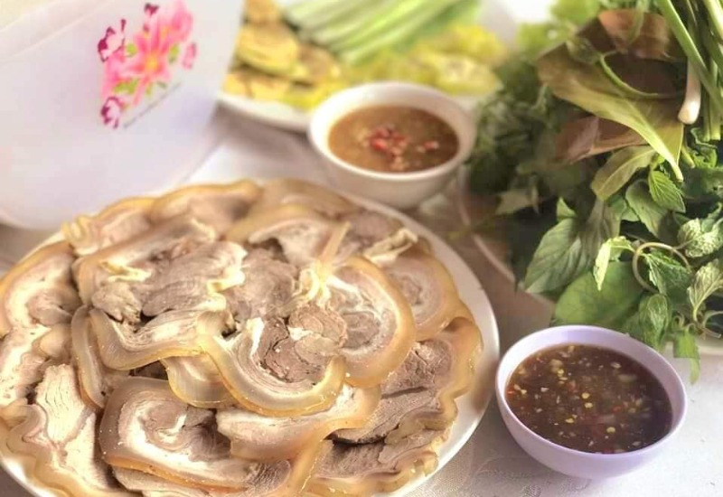 Take a look at the top 7 delicious, authentic Cu Chi beef restaurants 7