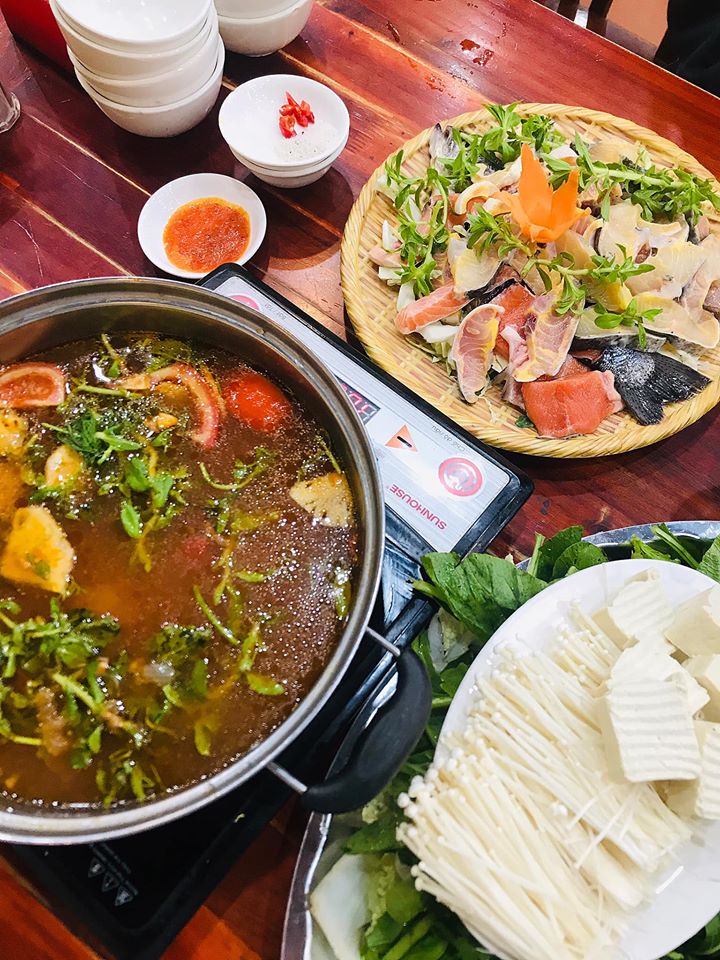 Pocket now 10 places to enjoy delicious, attractive Sapa sturgeon and forget the way back 9