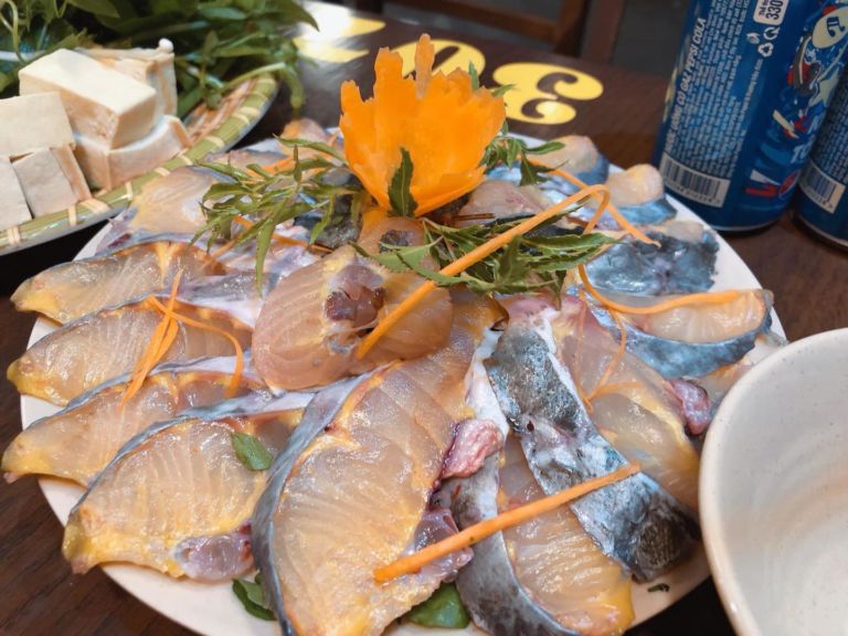 Pocket now 10 places to enjoy delicious, attractive Sapa sturgeon and forget the way back 12