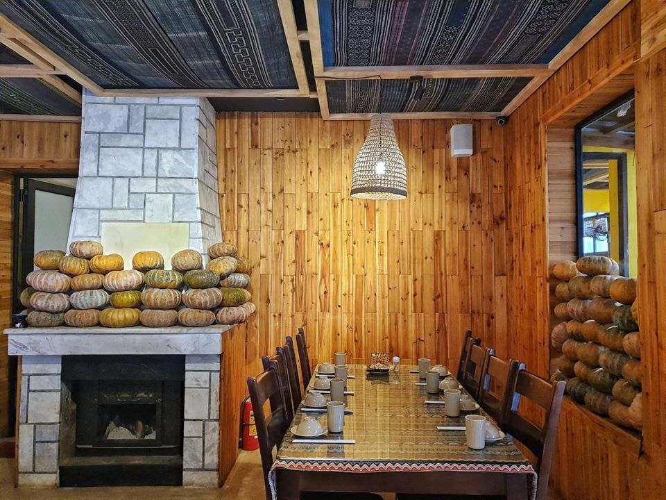 Pocket now 10 places to enjoy delicious, attractive Sapa sturgeon and forget the way back 5
