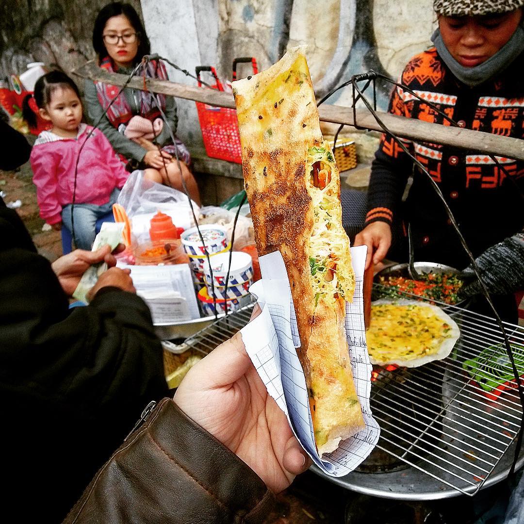 Grab the address of 10 shops selling delicious grilled rice paper in the heart of Da Lat 10