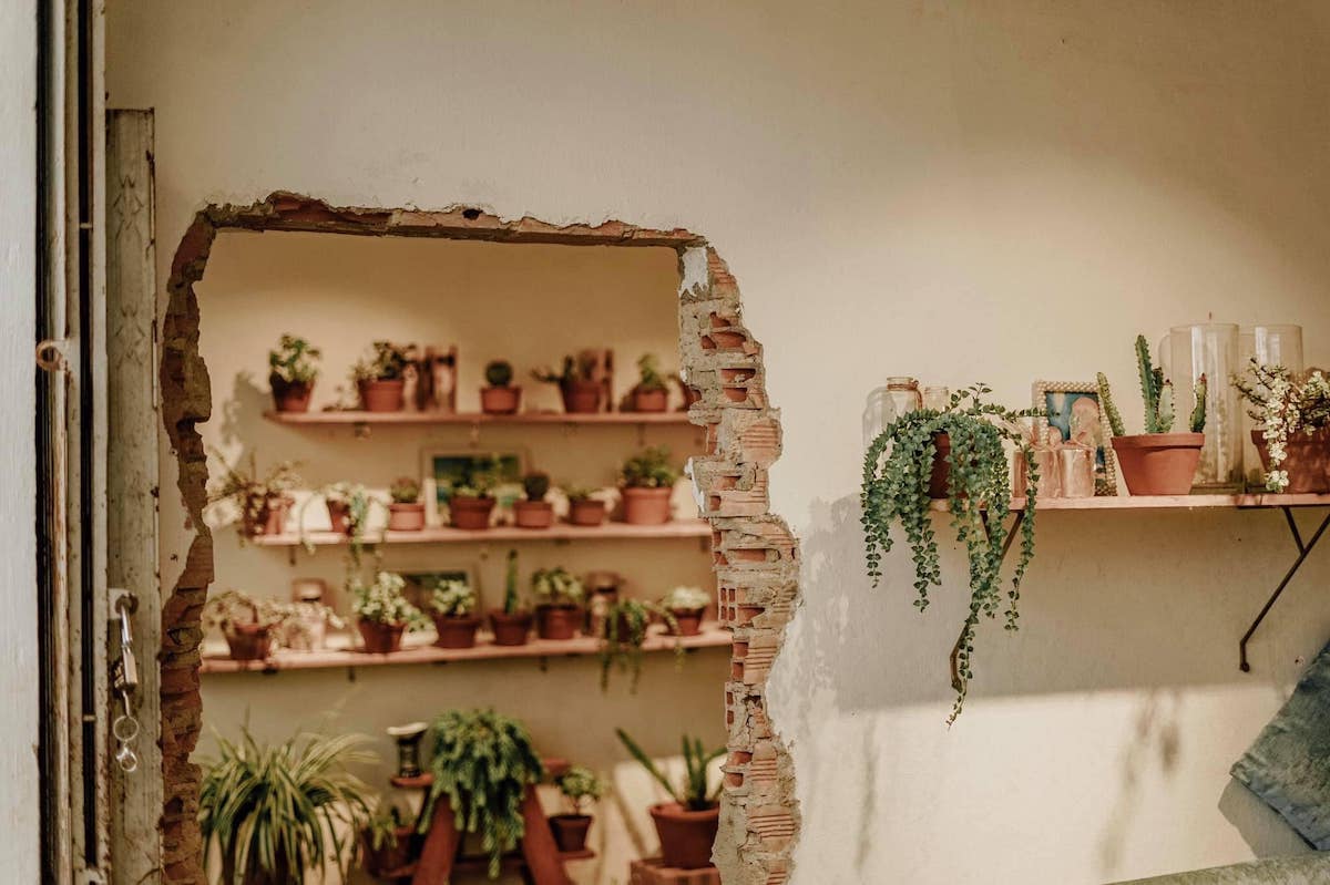 Boho Corner Coffee - Unique, charming Bohemia style coffee shop 5