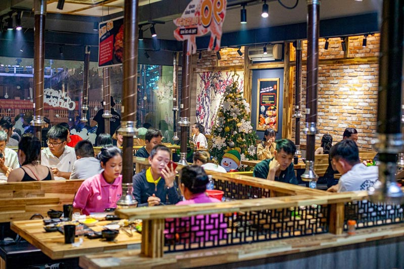 8 Da Nang buffet restaurants for you to enjoy countless delicious dishes 8