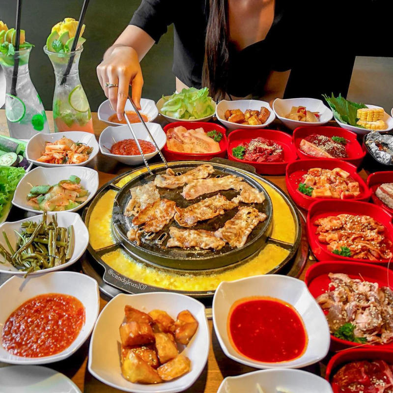 Top 10 delicious buffet addresses in Saigon that will captivate the hearts of food lovers 3