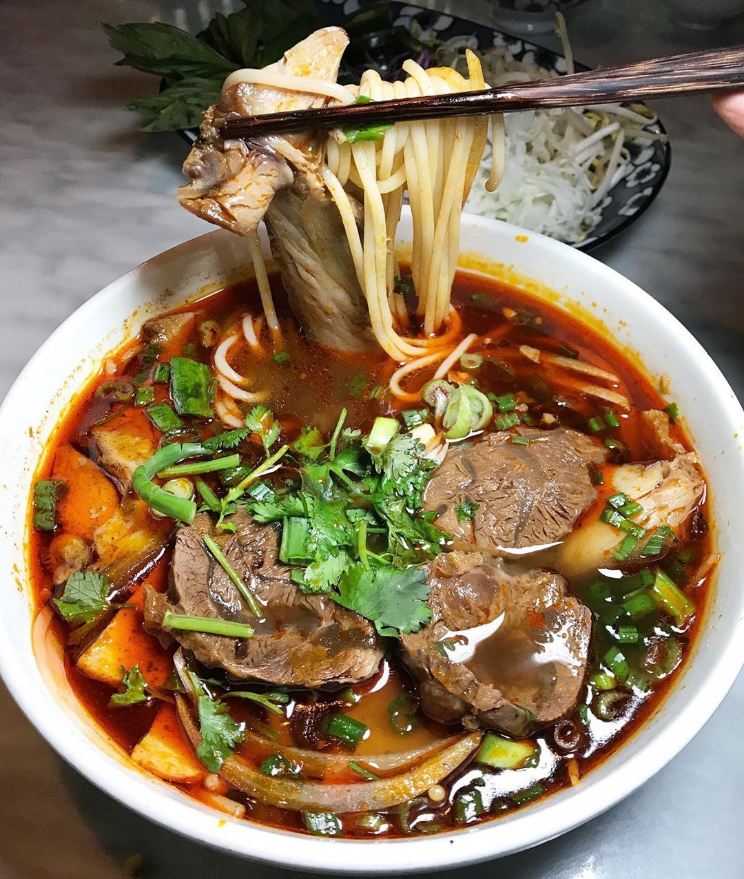 Hue beef noodle soup - 'Muse' of ancient capital cuisine 3