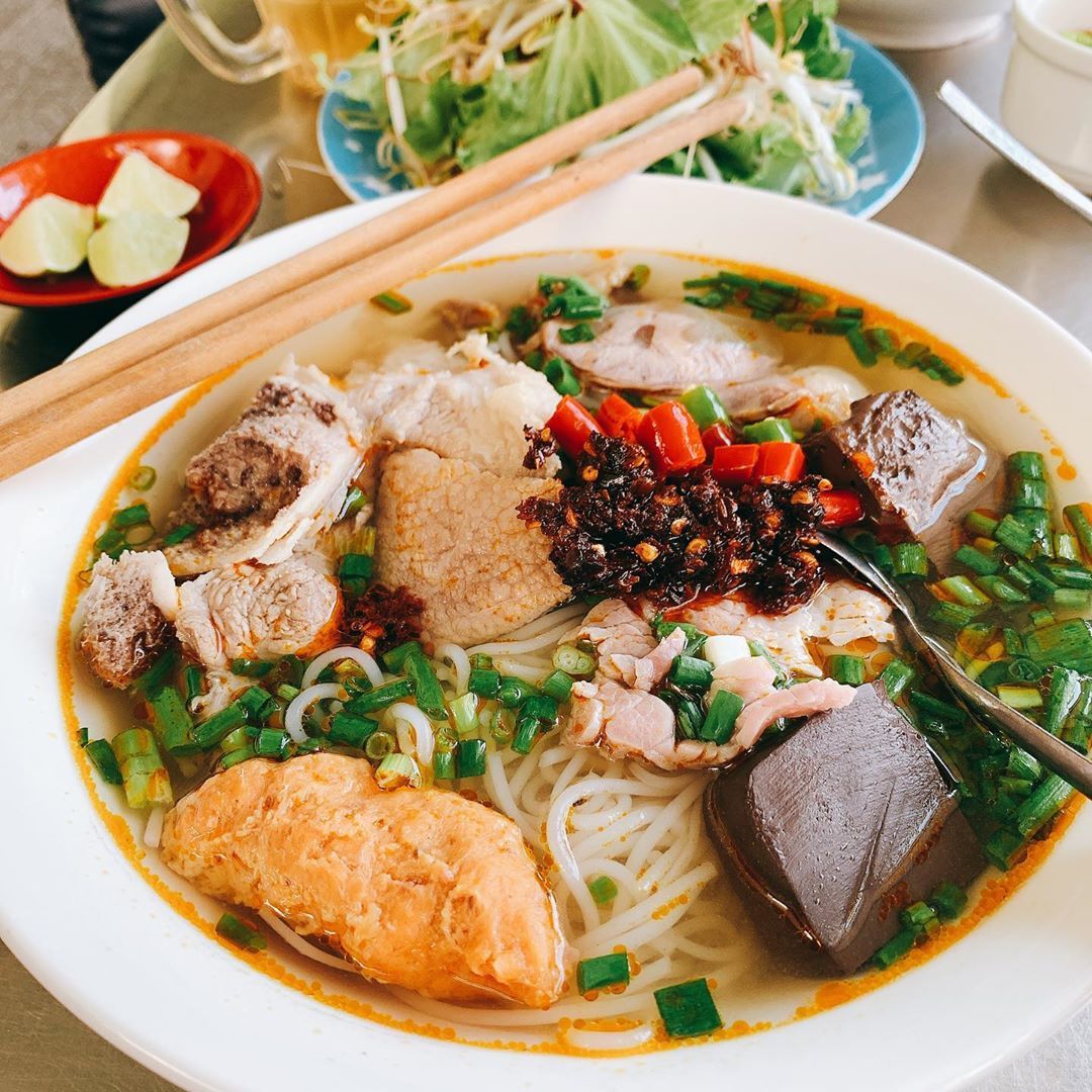 Hue beef noodle soup - 'Muse' of ancient capital cuisine 5