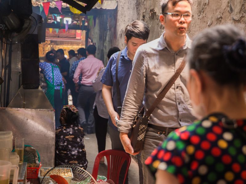 Hang Quat bun cha, typical flavor of Hanoi 7