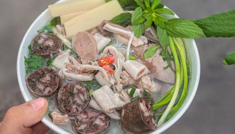 Top Hanoi vermicelli restaurants with the best flavors in the capital 4