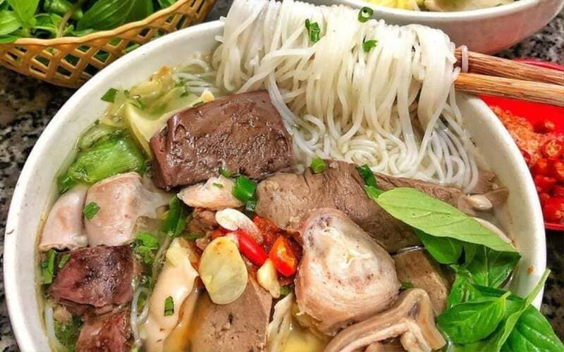 Top Hanoi vermicelli restaurants with the best flavors in the capital 8