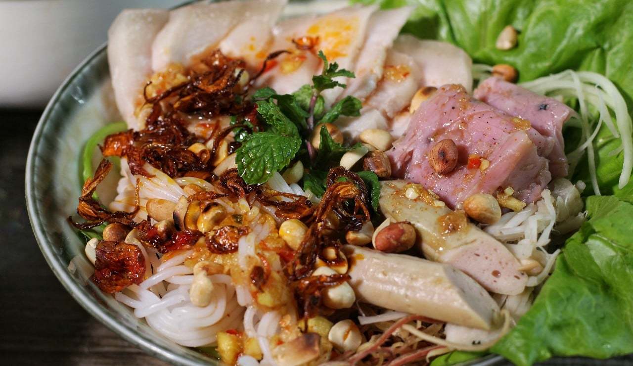 Da Nang seasoned noodle soup - Fall in love with the unique flavor that can't be compared anywhere else 2