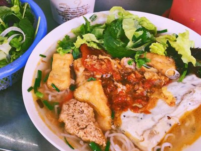 Top 10 delicious bun rieu restaurants in Hanoi recommended by gourmets 6