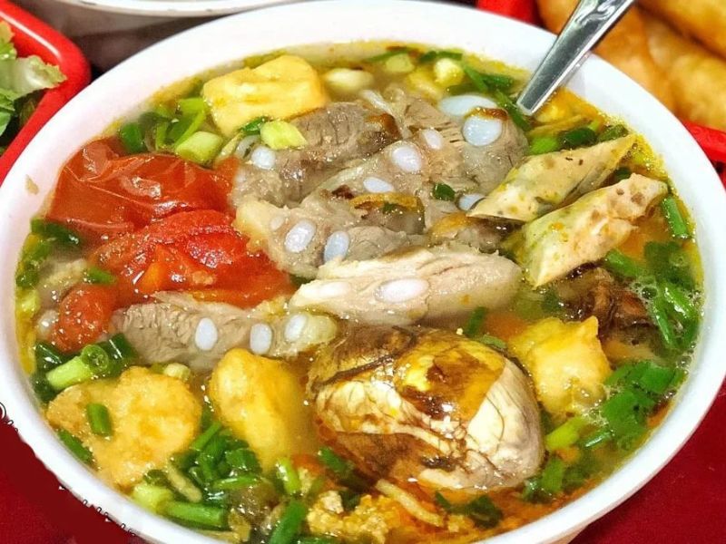 Top 10 delicious bun rieu restaurants in Hanoi recommended by gourmets 7