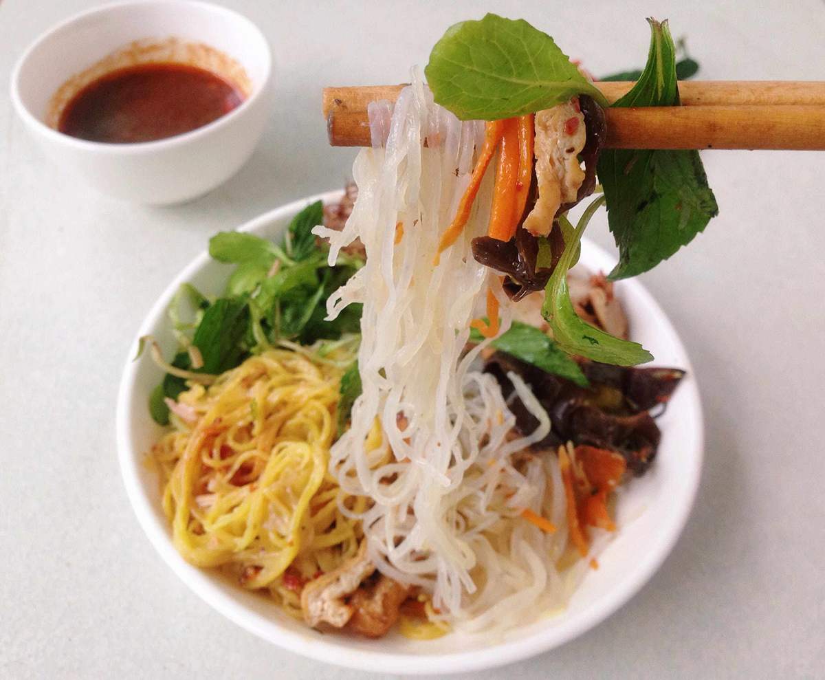 Hue mixed vermicelli - Delicious sweet and sour flavor 4