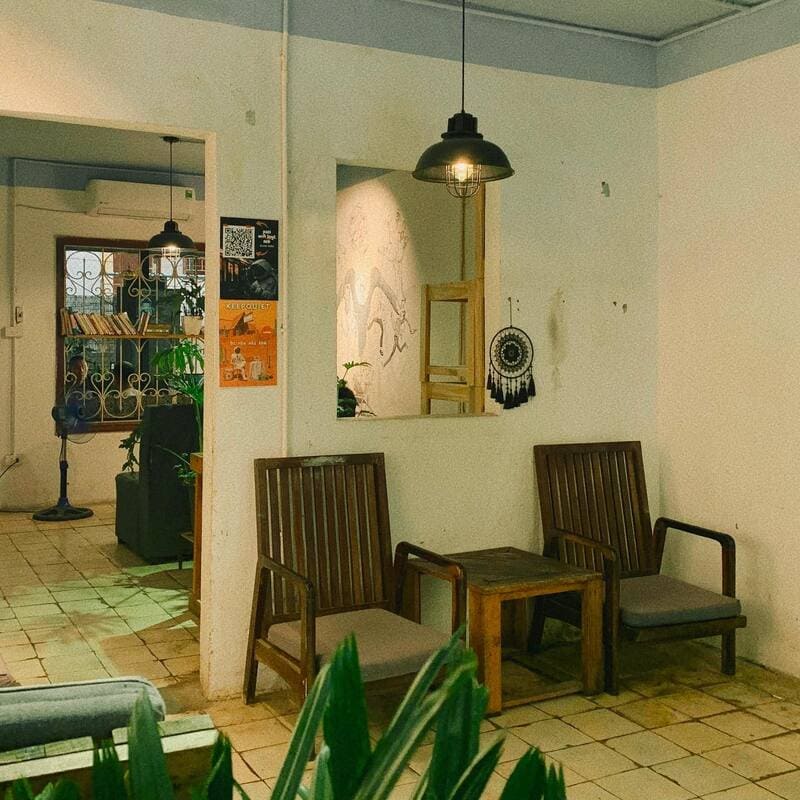 10 cat cafes in Hanoi that young people who love pets cannot miss 2