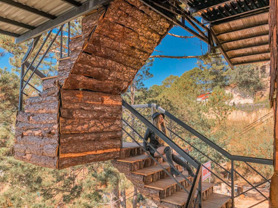 Coffee shops in Da Lat are open all day and evening, so stay now 3