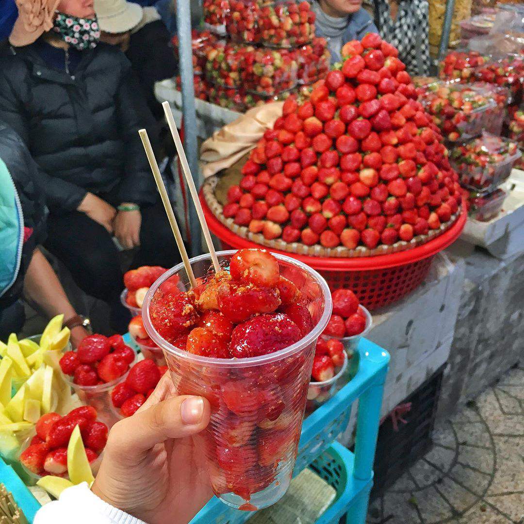 How to make strawberry shake with salt and chili, sour and spicy, you will be addicted to eating it 5