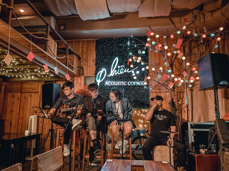 10 acoustic cafe rendezvous to help you relax with the clear sounds 6