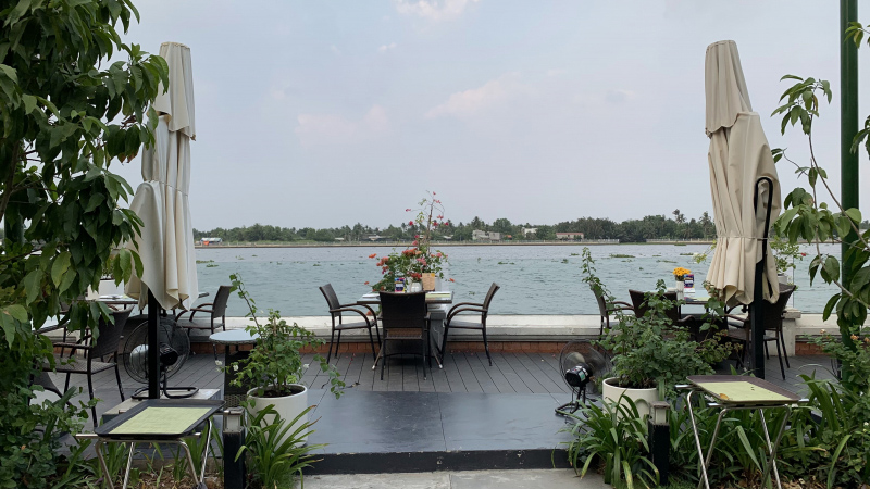 List of 9 riverside cafes with the best views in Saigon 6