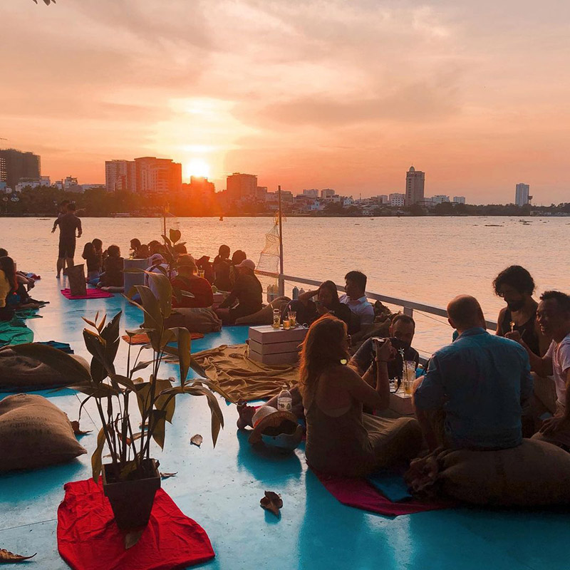 List of 9 riverside cafes with the best views in Saigon 4