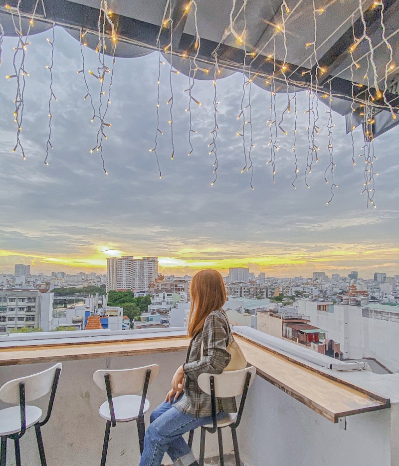 Top chill cafes in Saigon to enjoy a peaceful day 10